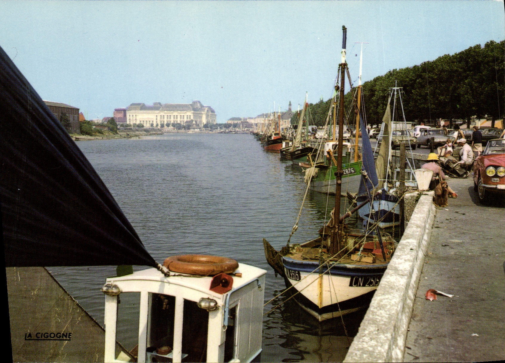 TROUVILLE - La Reine des Plages — Vue générale sur le Port — Éditions 'LA CIGOGNE' Bid Industrial