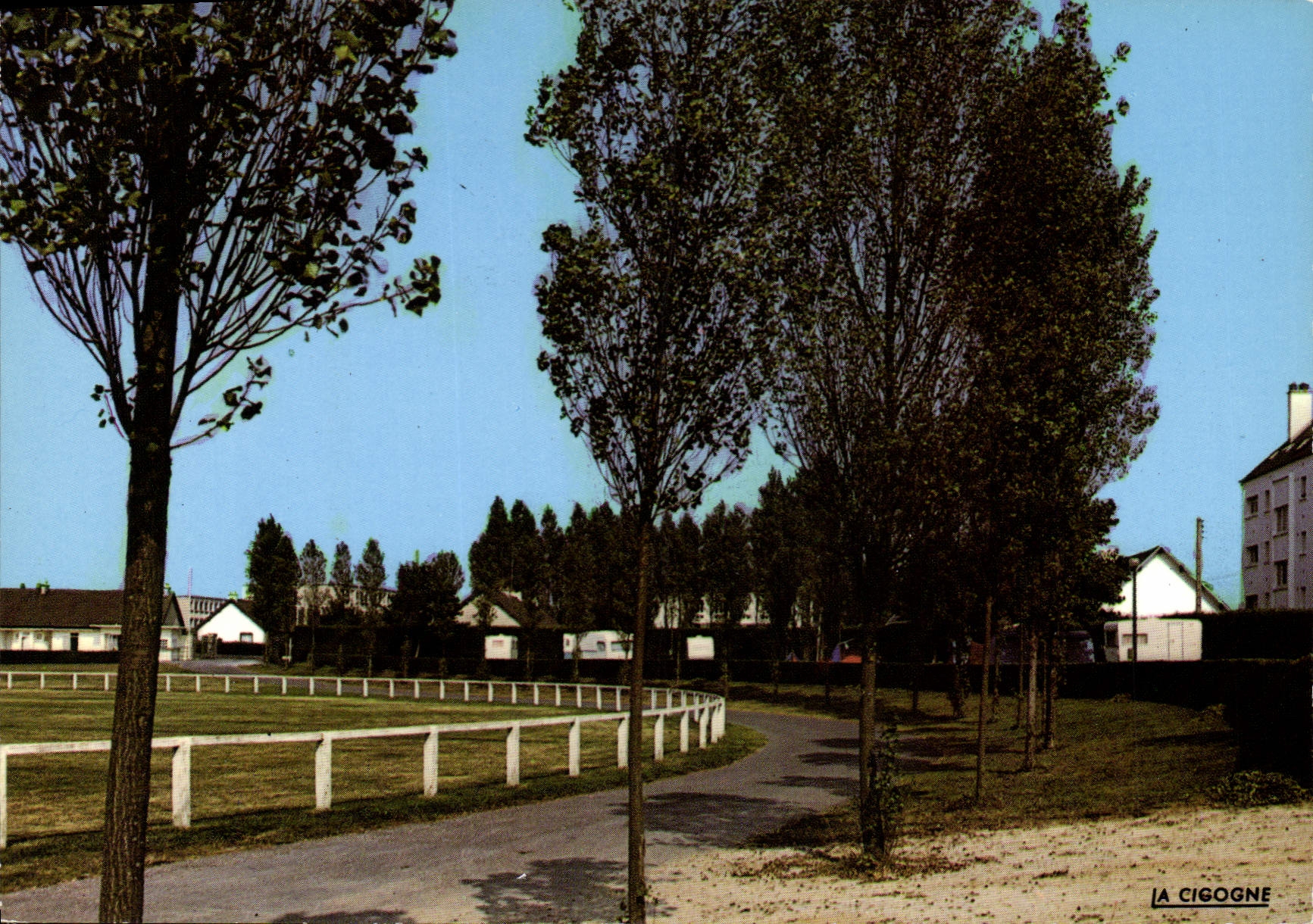 Isigny-sur-Mer — Der Sportplatz und der Campingplatz — Éditions 'LA CIGOGNE'