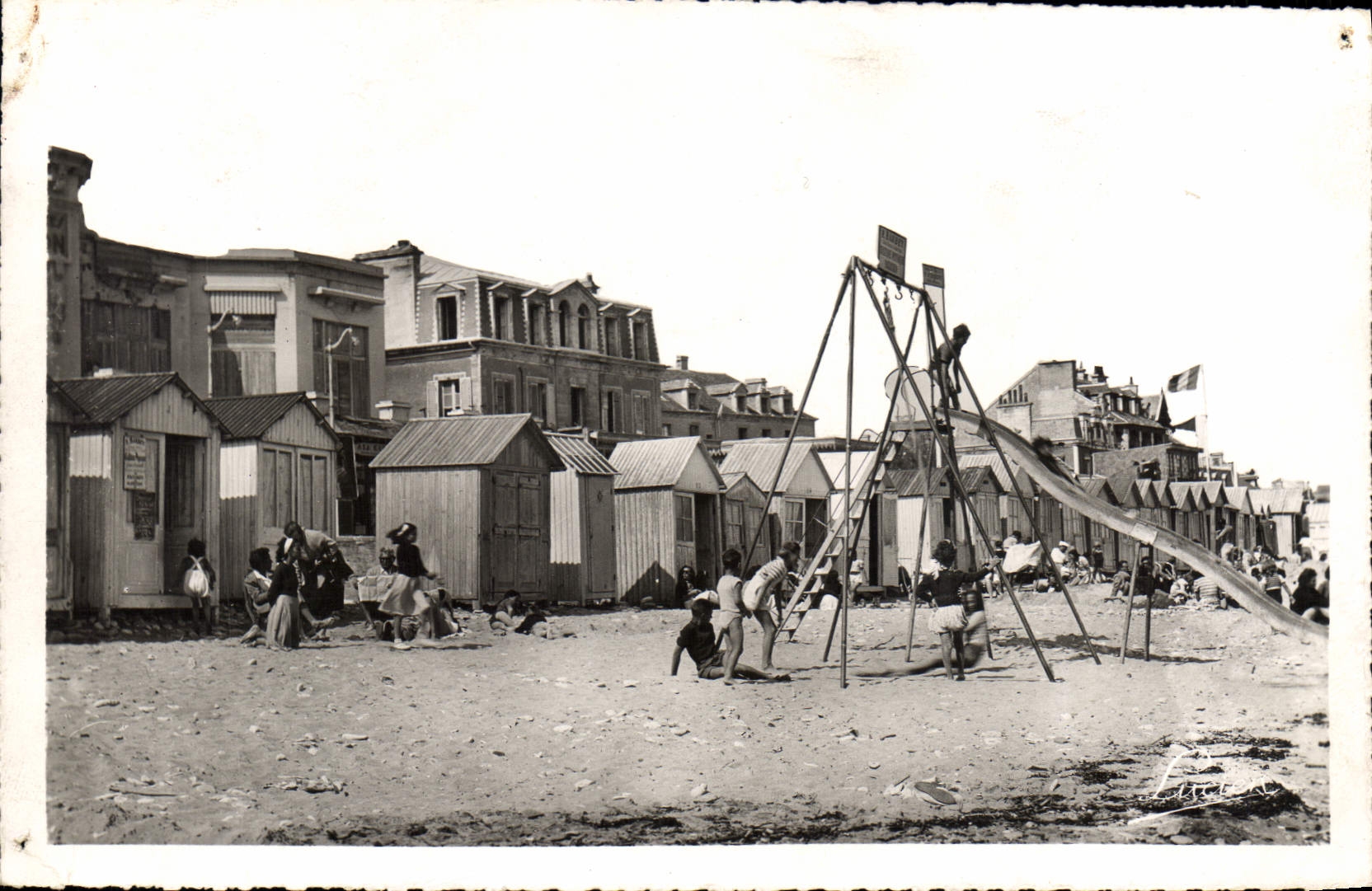 Lion-sur-Mer — Les jeux sur la plage — Éditeur Lirène