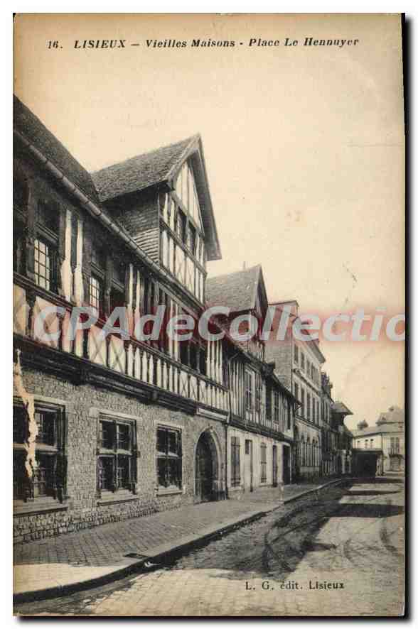LISIEUX — Vieilles Maisons — Place Le Hennuyer — L. G. édit. Lisieux
