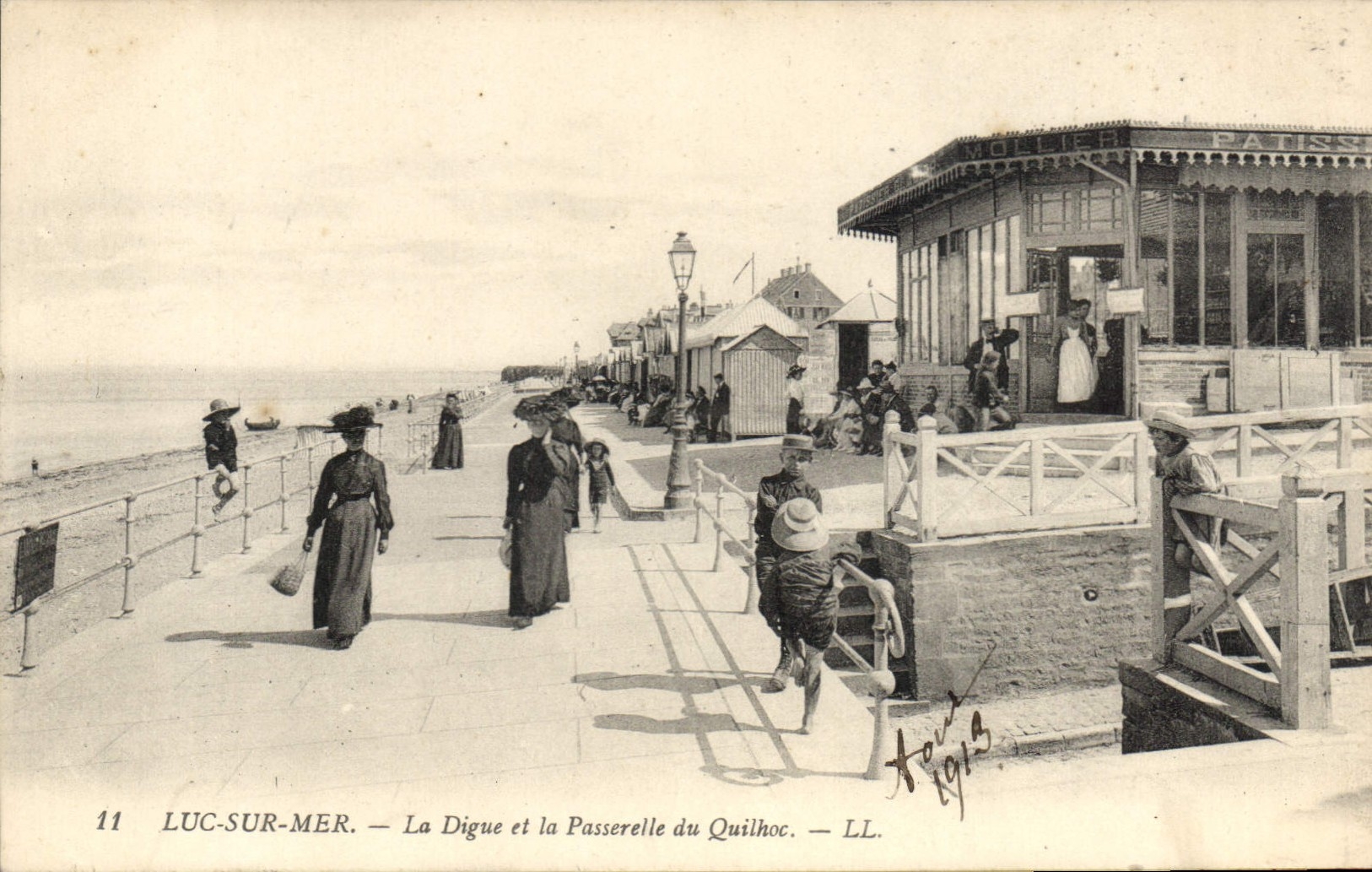 Luc-sur-Mer — La Digue et la Passerelle du Quilhoc — LL.