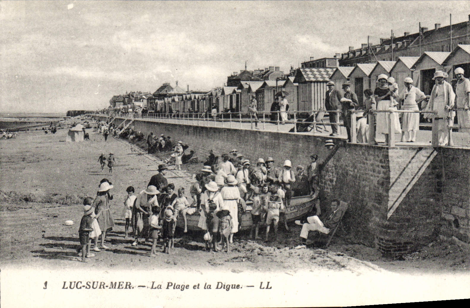 Lug-sur-Mer — La Plage et la Digue — LL