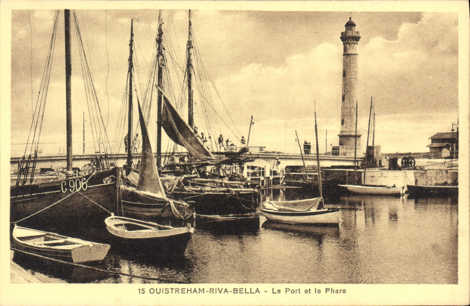Ouistreham-Riva-Bella — The Port and the Lighthouse — Edition Magazins Riva-Bella