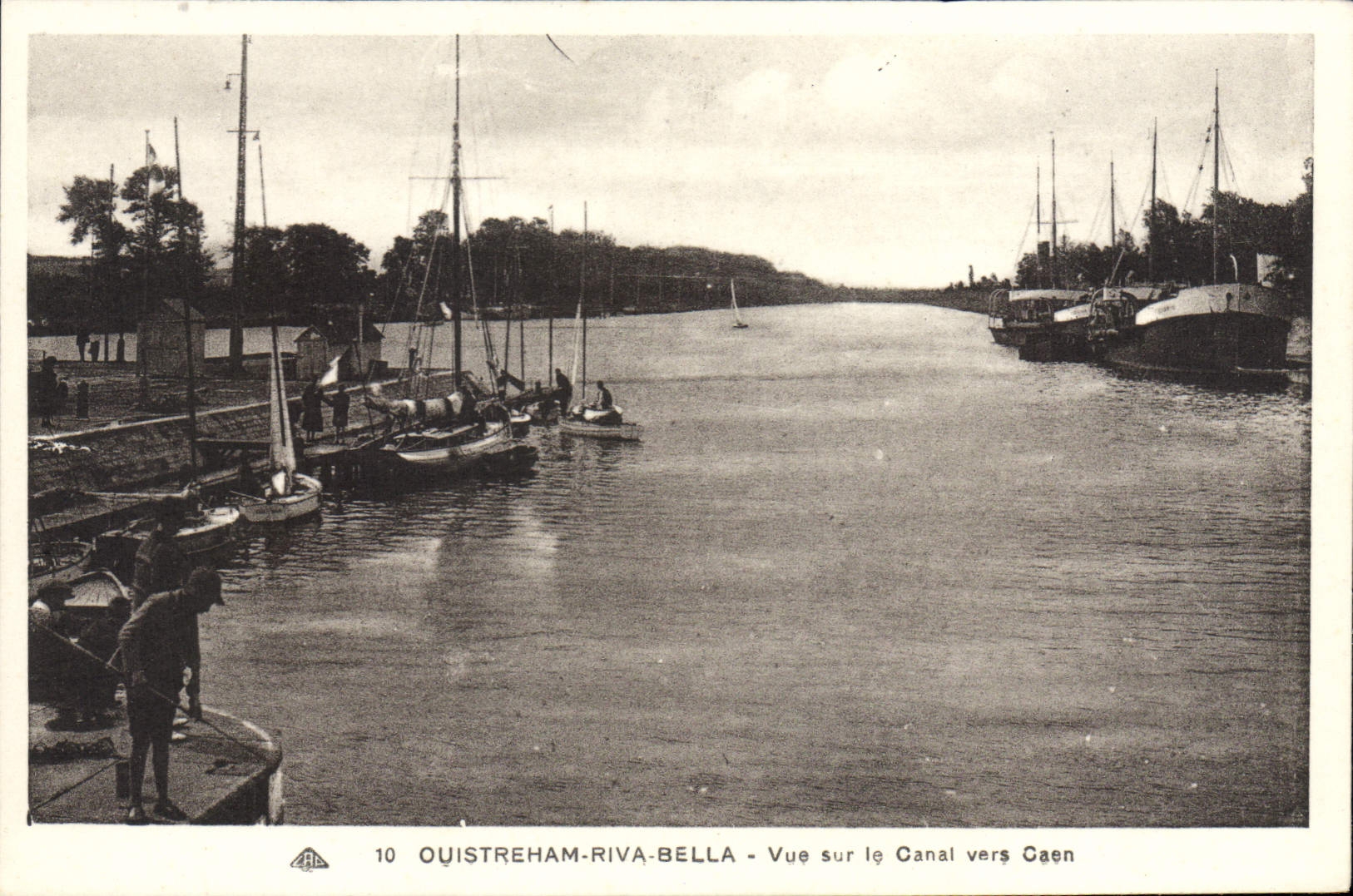 Ouistreham-Riva-Bella — Ansicht des Kanals in Richtung Caen — Verlag CPAdeCollection