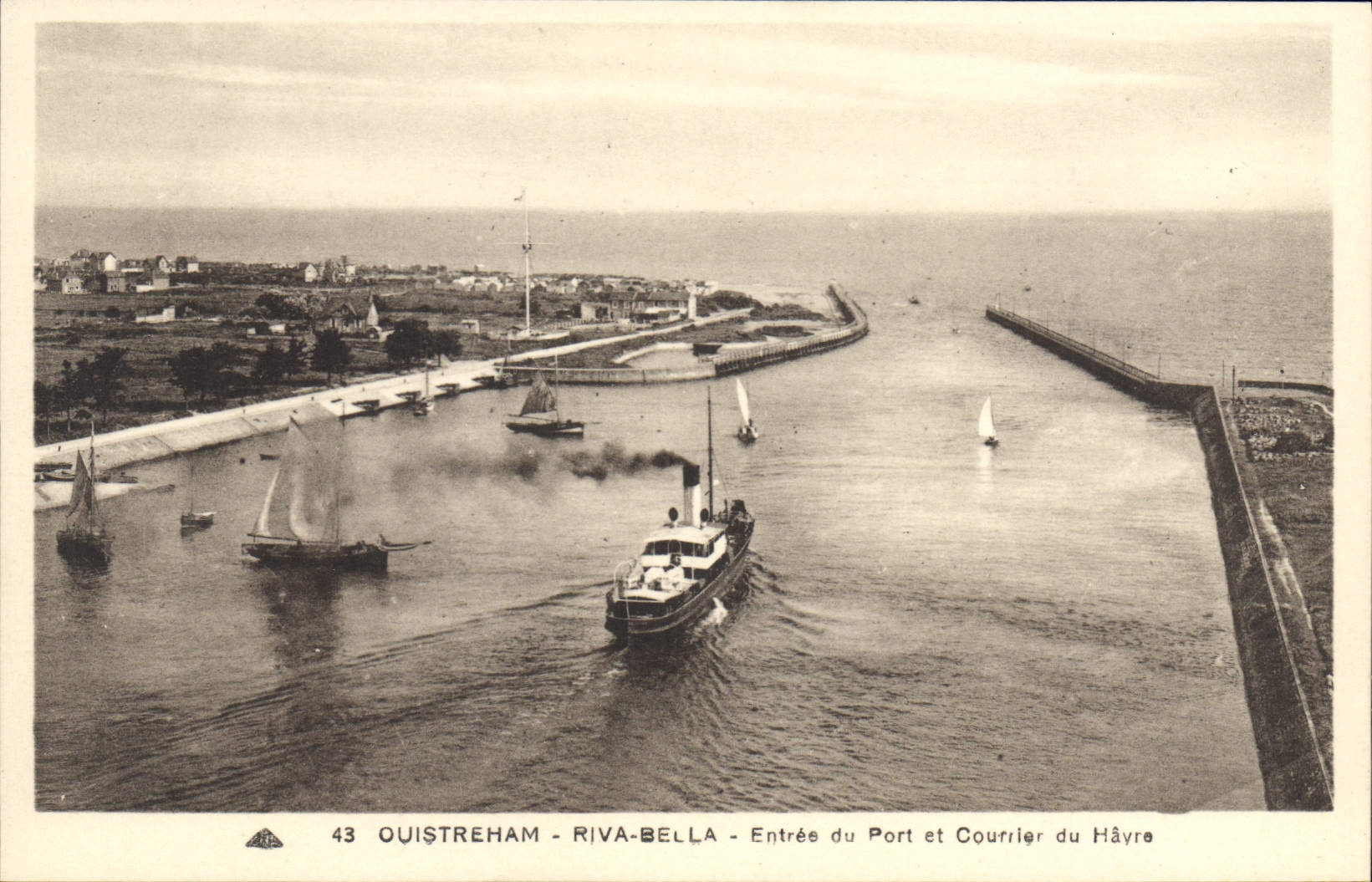 Ouistreham - Riva-Bella - Entrance to the Port and Mail of Hayre