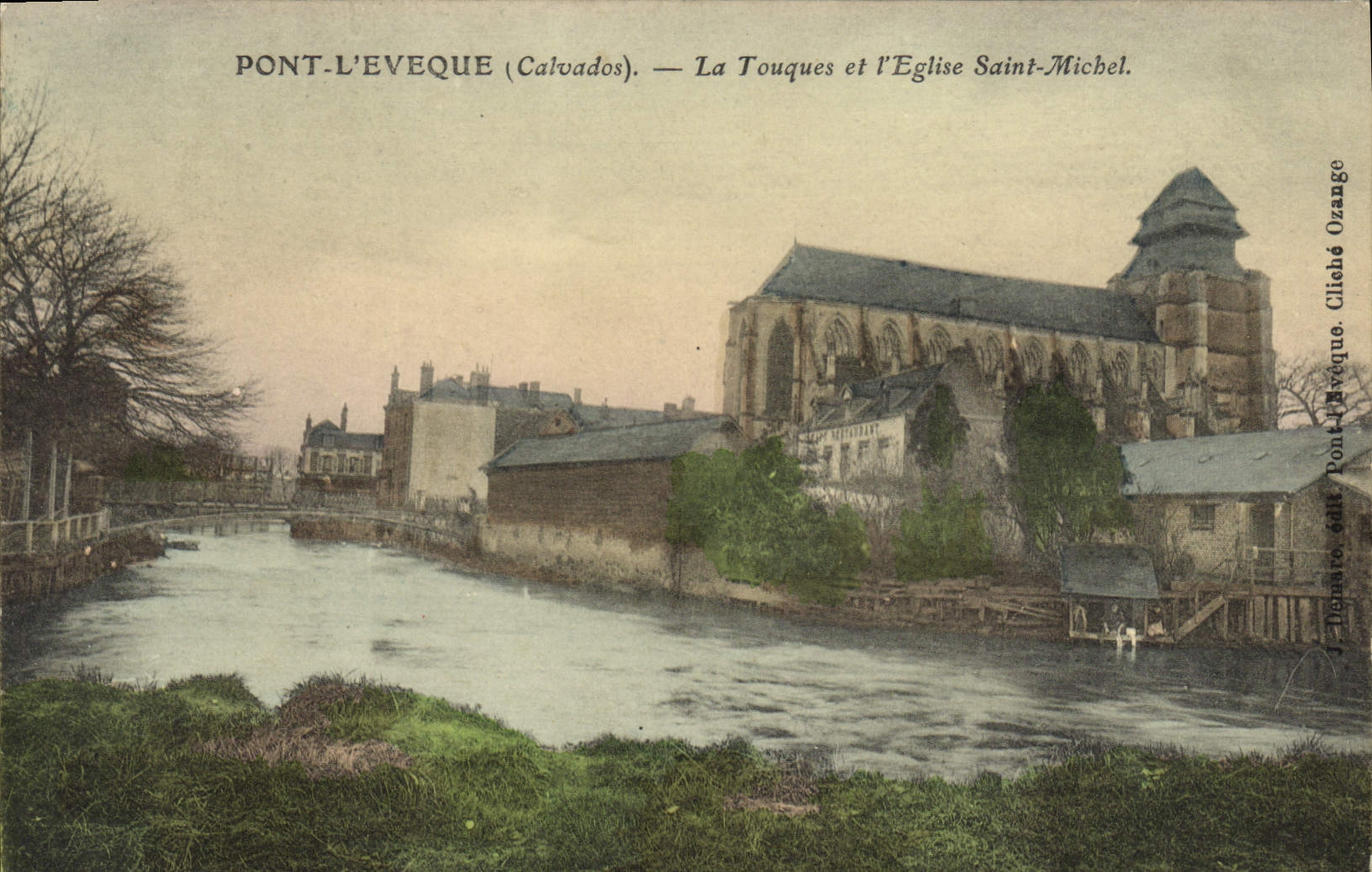 Pont-l'Évêque (Calvados) — Die Touques und die Kirche Saint-Michel — J. Thématre, Verleger.
