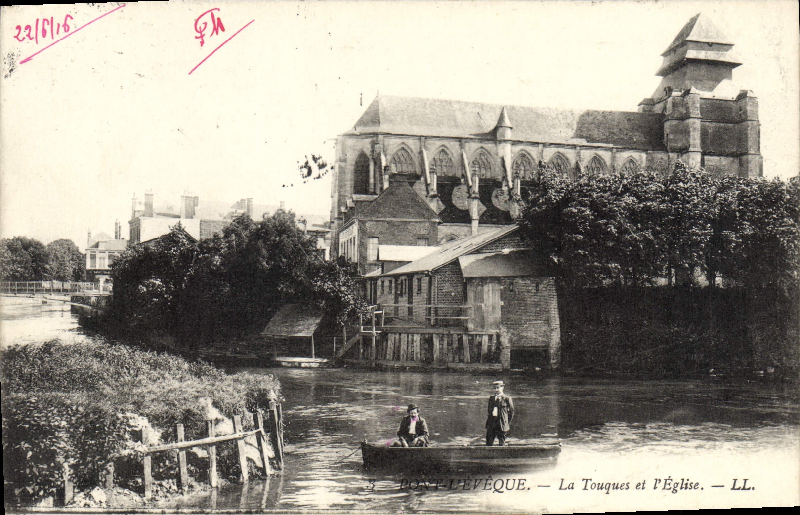 PONT-L'ÉVÉQUE — Die Touques und die Kirche — LL.