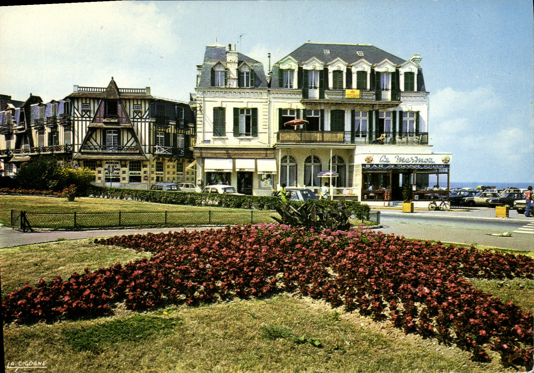 Villers-sur-Mer — Place Jean Mermoz — Edition La Cigogne