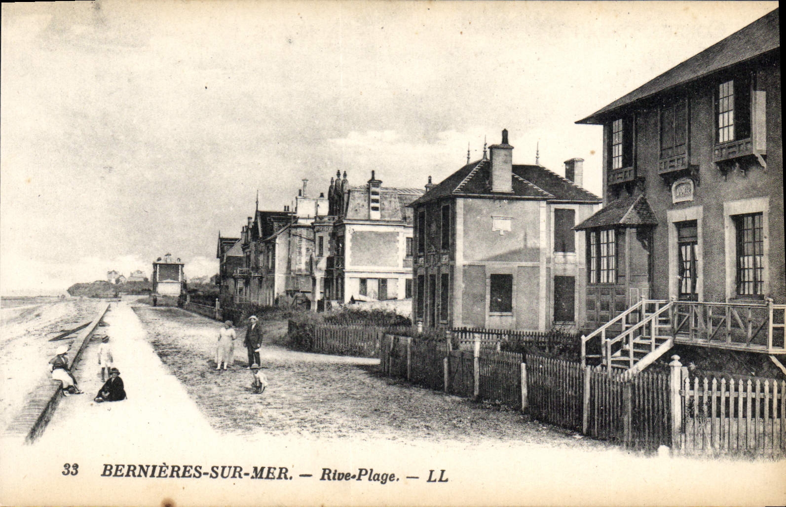 Bernières-sur-Mer — Rive-Plage — LL