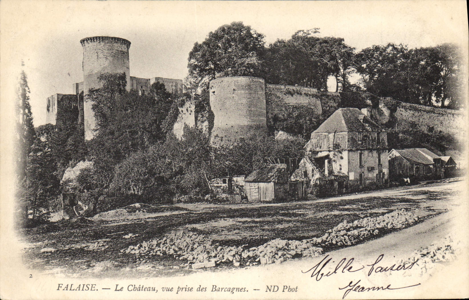 FALAISE — Das Schloss, Ansicht aus den Barcagnes — ND Phot