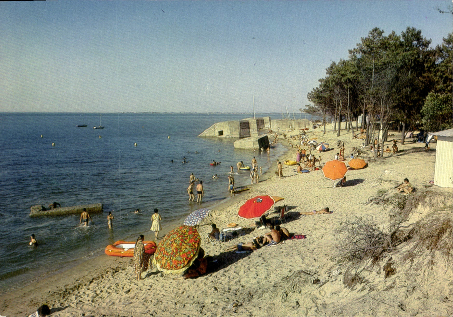 Ronce-les-Bains — plage, vue partielle — IRIS, n° 171308