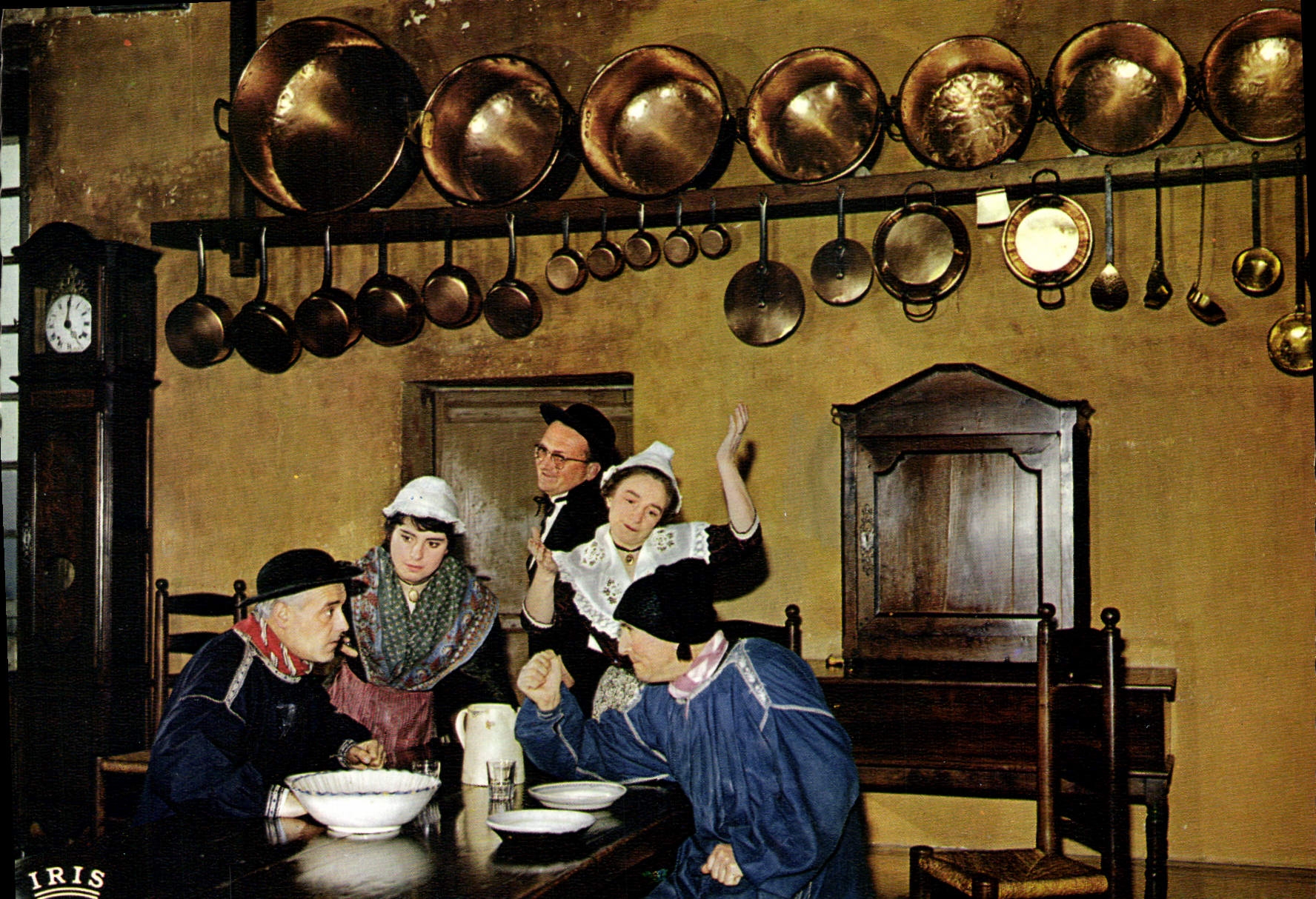 Salle de cuisine — scène de théâtre — IRIS