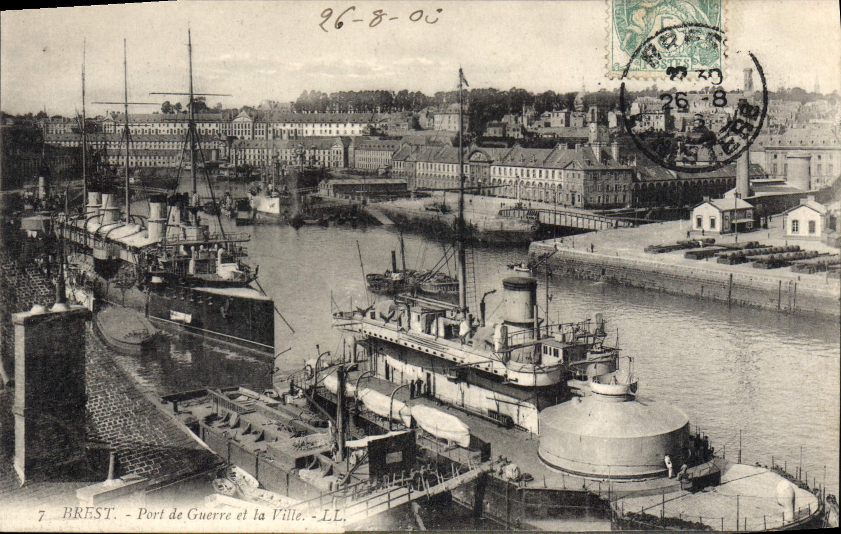 CPA Brest Port De Guerre Et La Ville