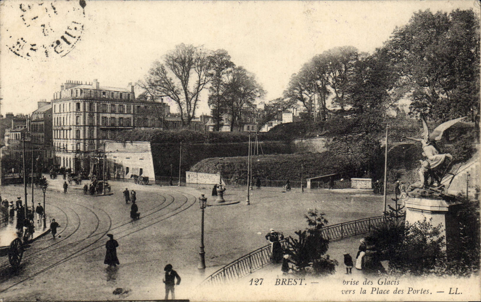 CPA Brest Prise Des Glacis Vers La Place Des Portes
