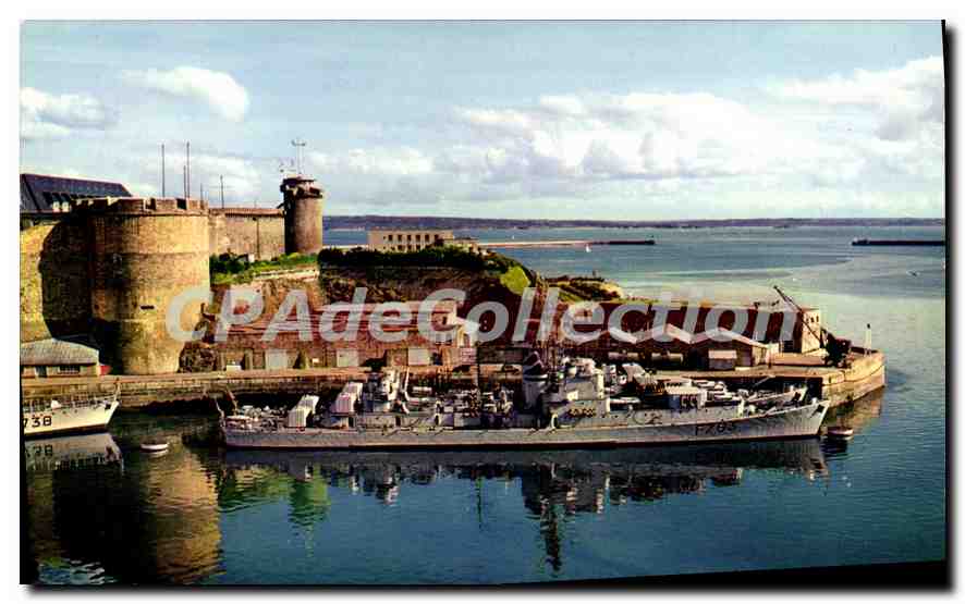 CPSM Brest Entree Du Port De Guerre La Penfeld