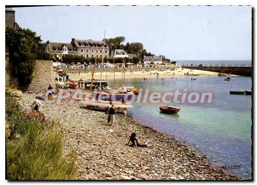 CPSM Locquirec Plage Du Port Hotel D'Armorique