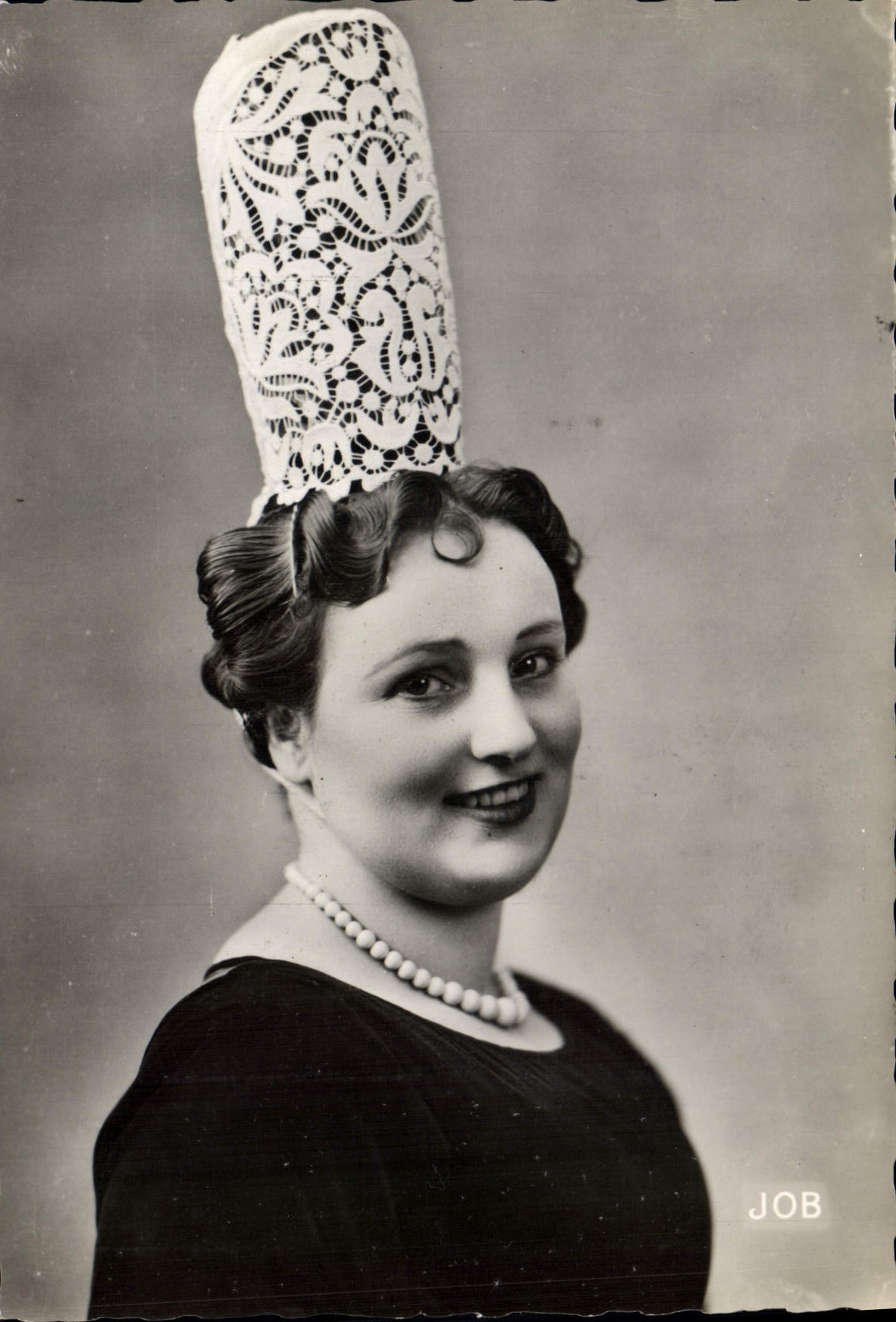 CPSM Bretagne Jeune Fille De Pont L'Abbe