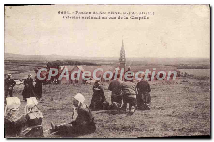 CPA Pardon De Ste Anne La Palud pélerins
