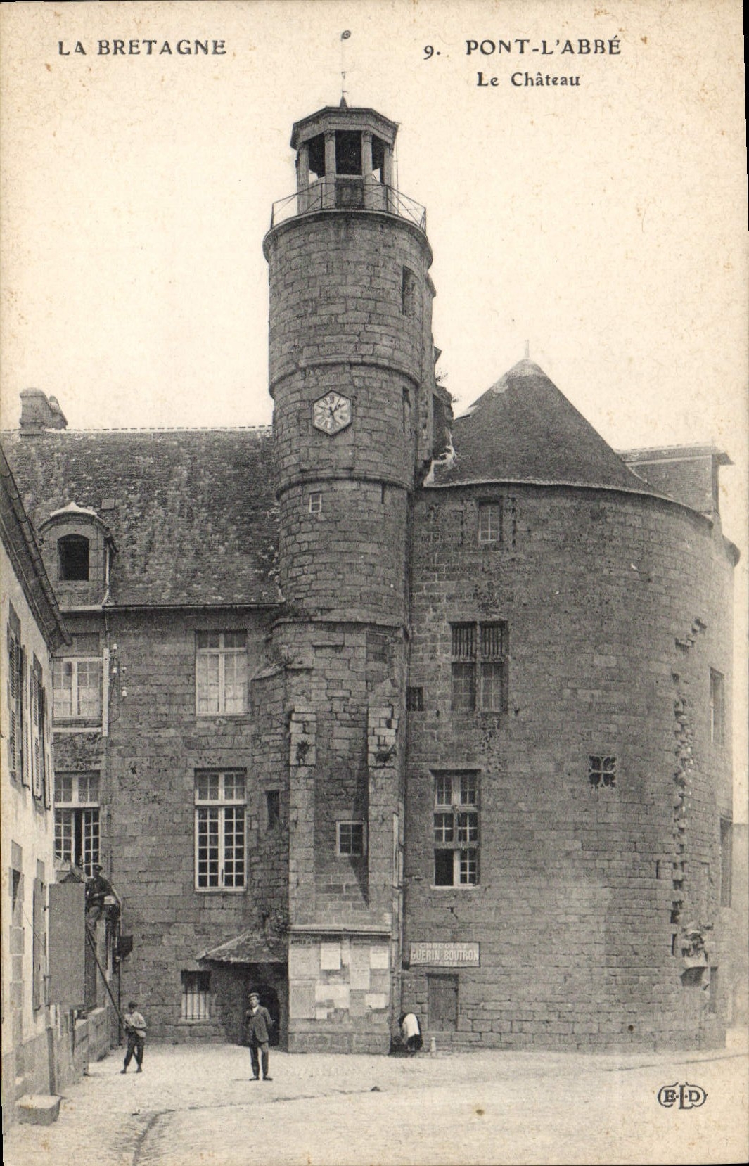 CPA Pont L'Abbe Le Chateau La Bretagne