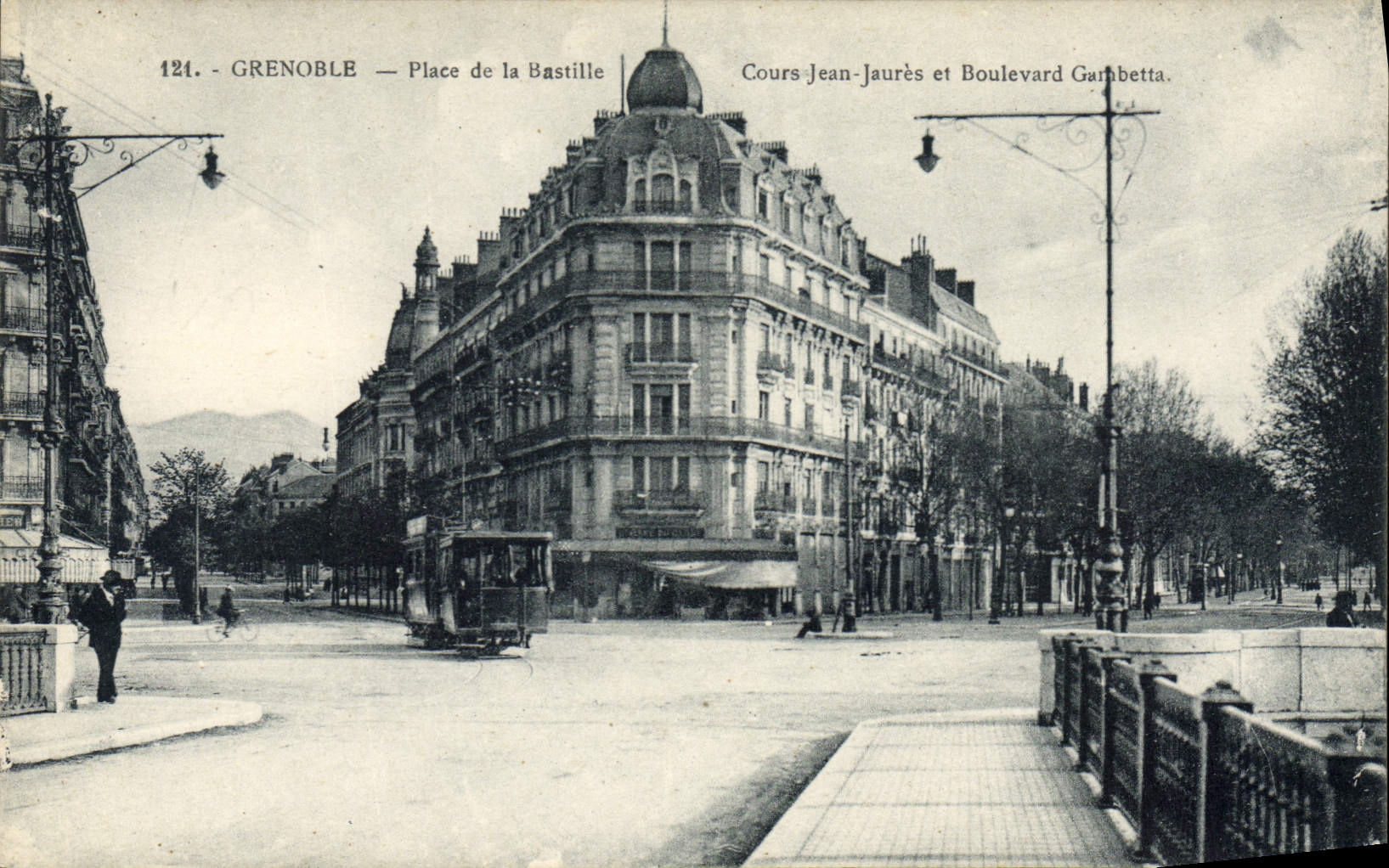 Grenoble — Place de la Bastille — Cours Jean-Jaurès et Boulevard Garibetta