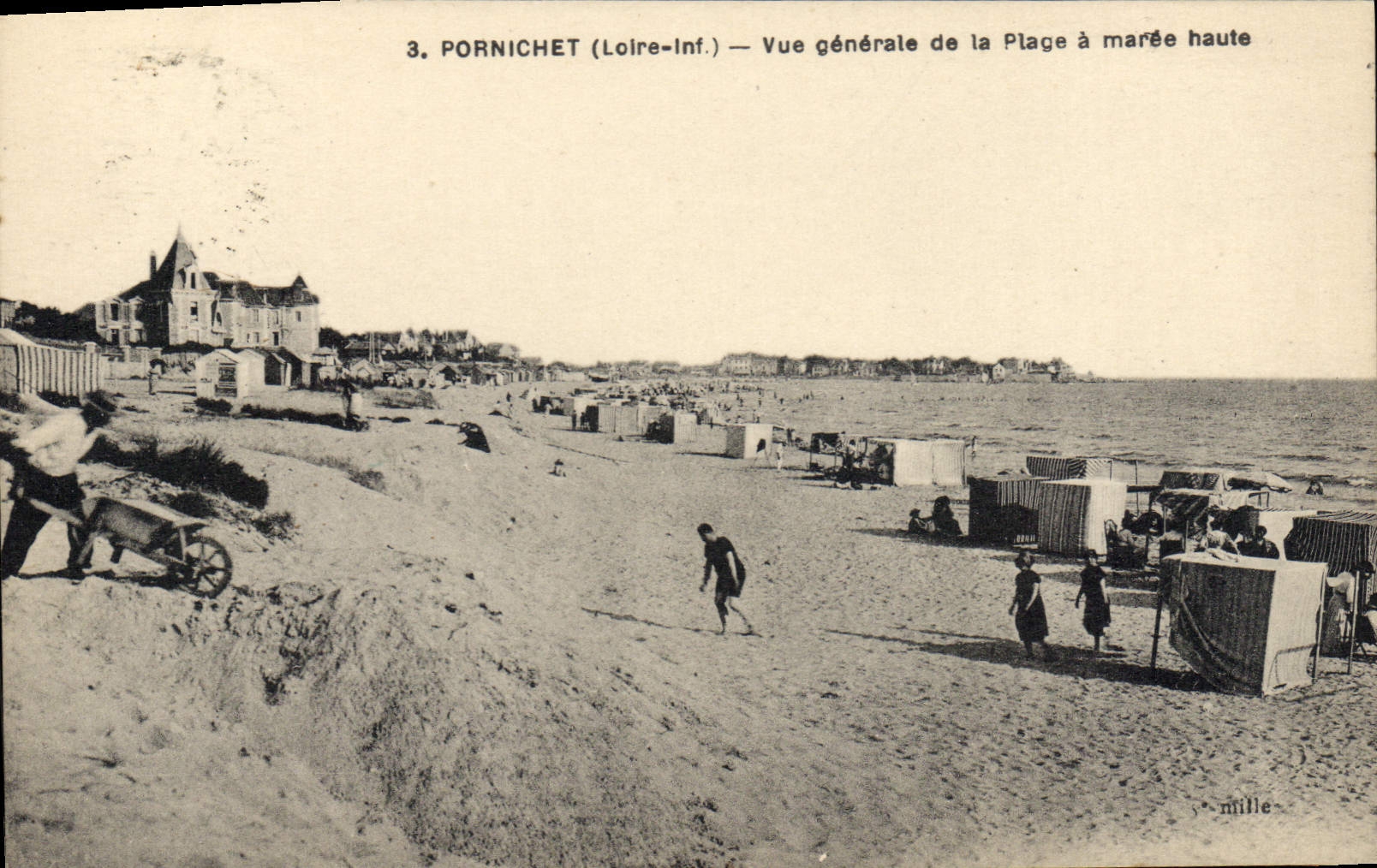 CPA Pornichet Vue Generale De La Plage A Maree Haute