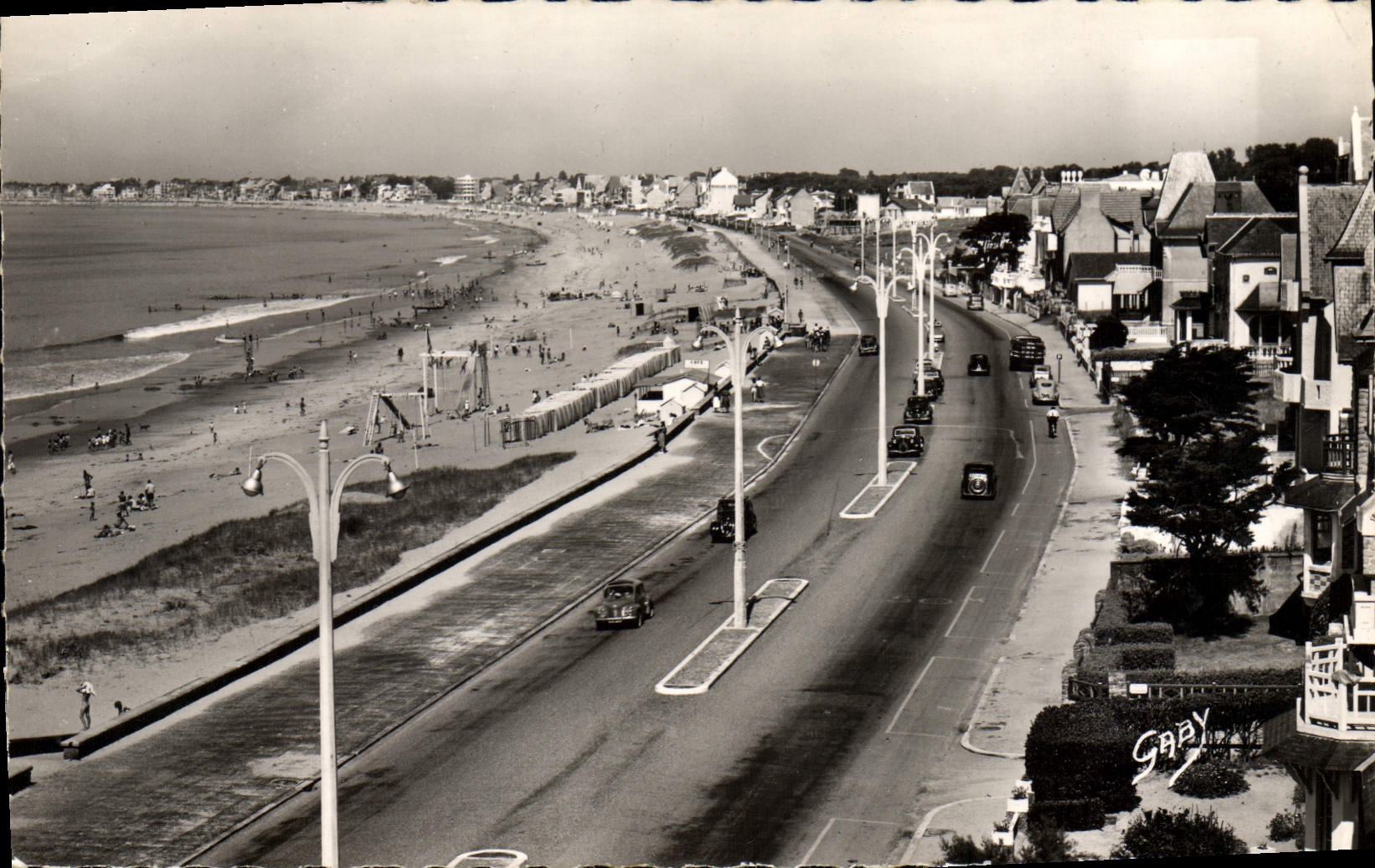 CPA Pornichet Boulevard Des Oceanides Et La Plage