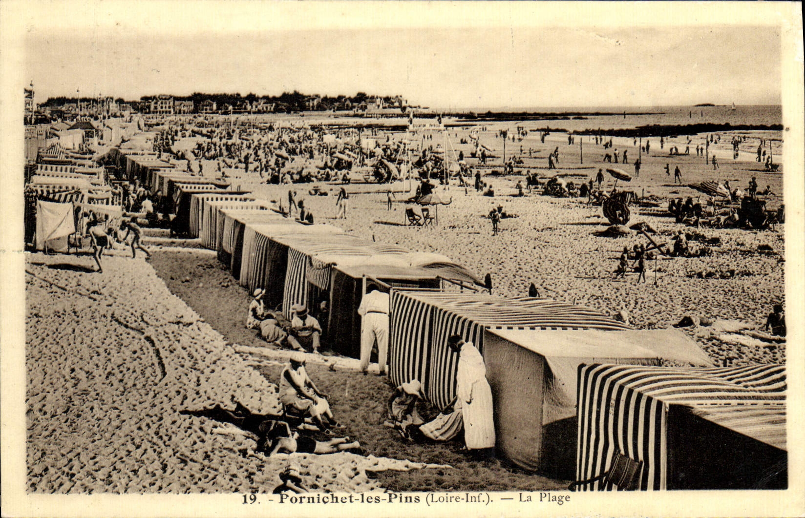 CPA Pornichet Les Pins La Plage