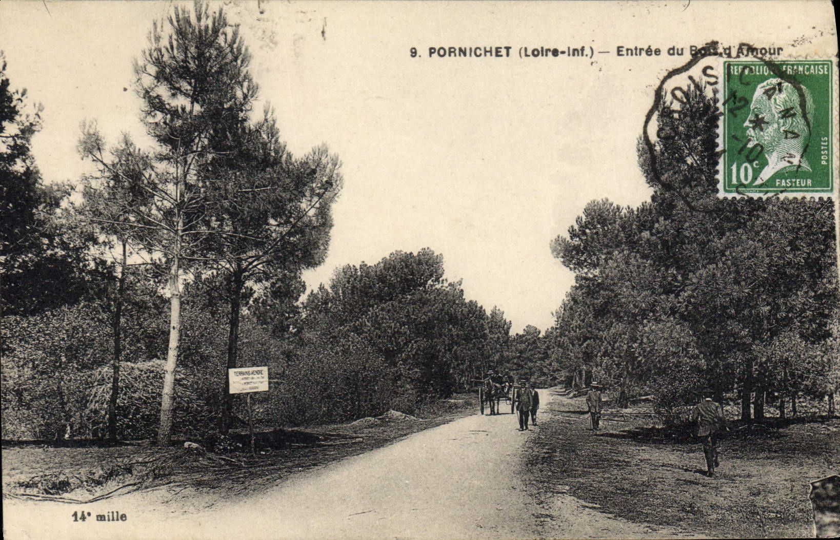 CPA Pornichet Entree Du Bois d'amour