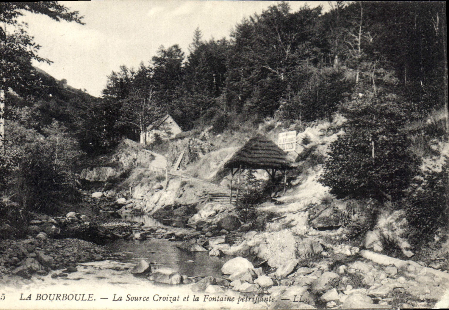 La Bourboule — La Source Croixat et la Fontaine pétrifiante — LL