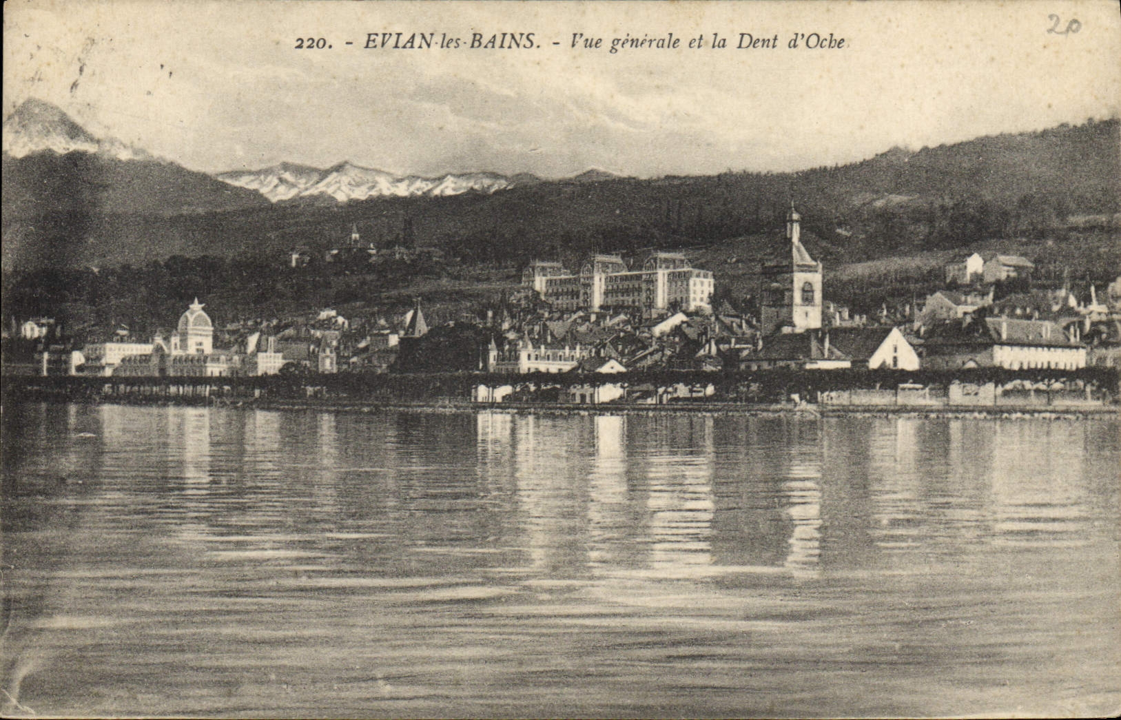Évian-les-Bains — Vue générale et la Dent d'Oche — Éditeur non identifié, n° 220