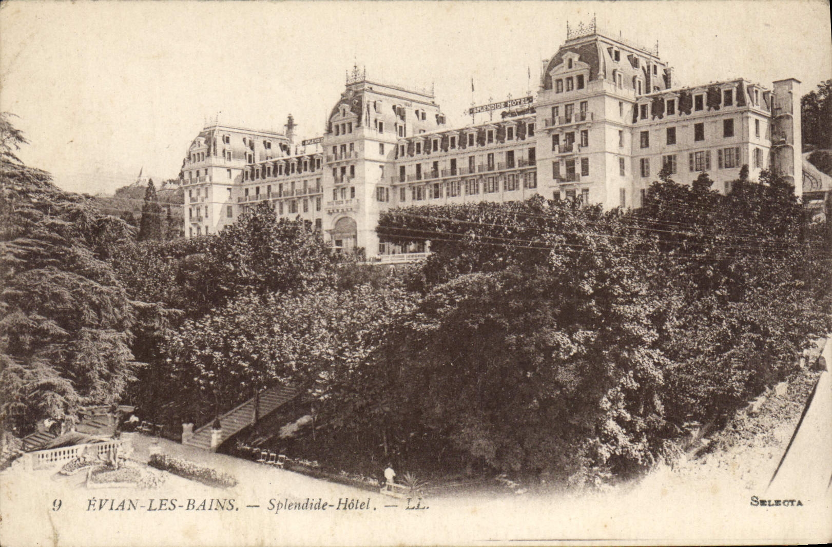 ÉVIAN-LES-BAINS — Splendide-Hôtel — Selecta