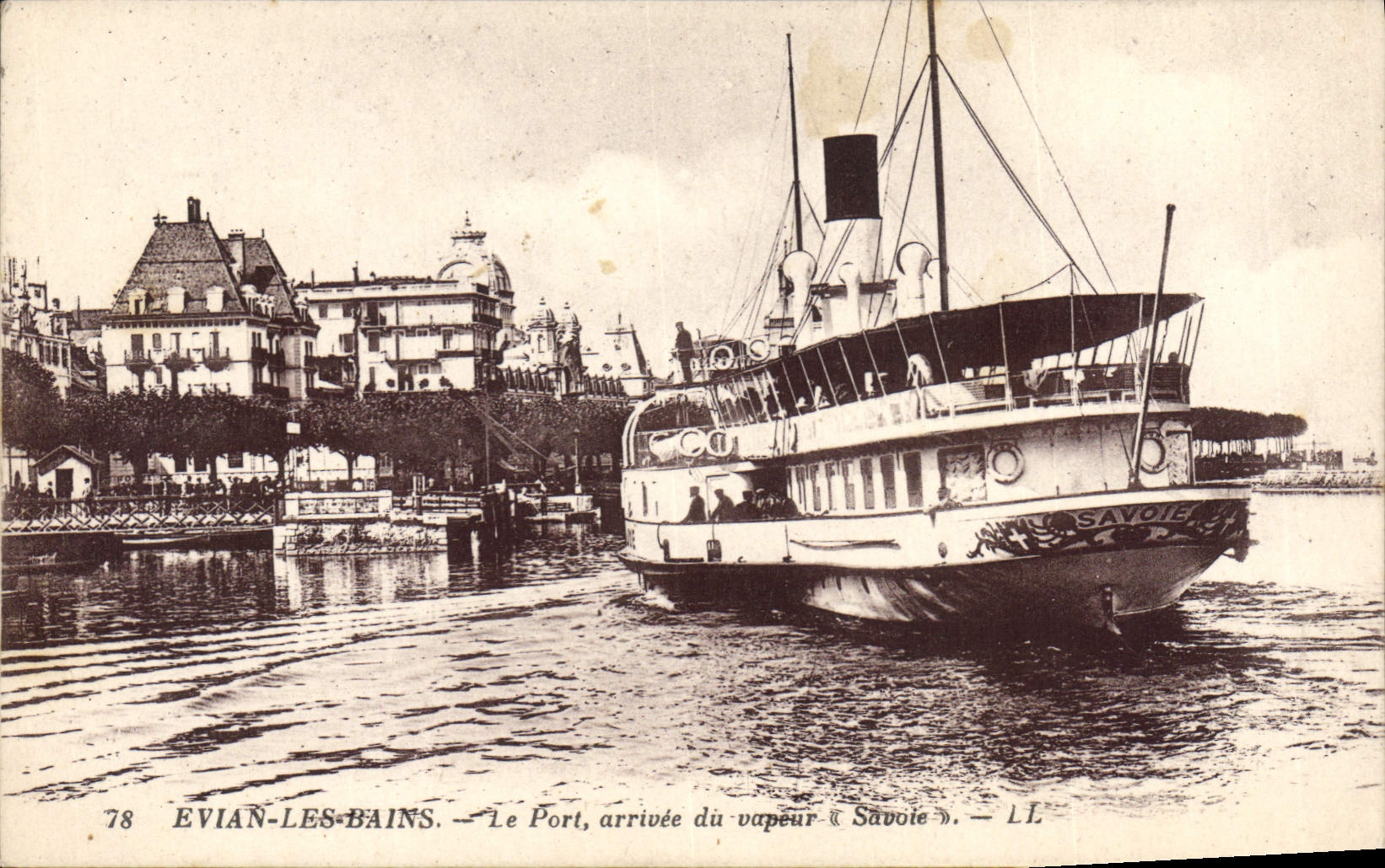 Evian-les-Bains — Le Port, arrivée du vapeur « Savoie » — LL, n°78
