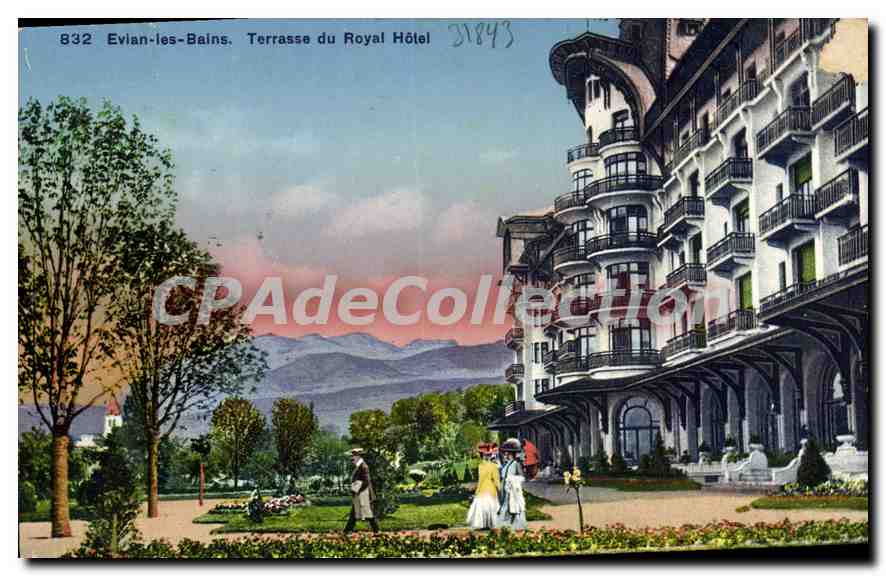 Evian-les-Bains. Terrasse du Royal Hôtel — CPAdeCollection, n° 832