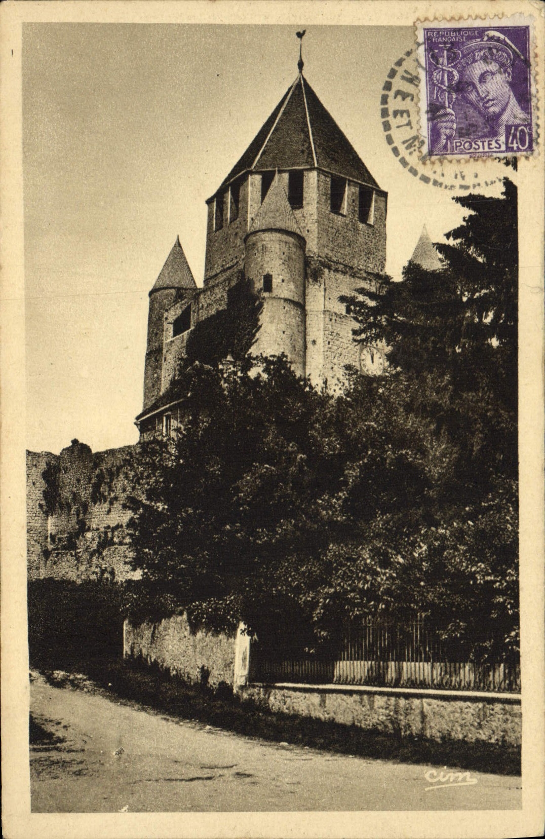 Provins — La Tour de César ou Tour du Roi (XIIIe siècle) — Cirm