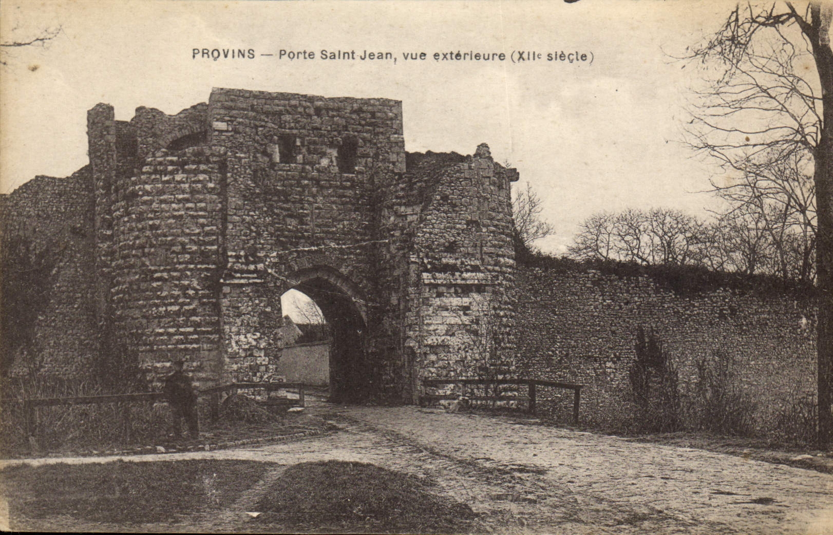Provins — Porte Saint Jean, vue extérieure (XIIIe siècle)