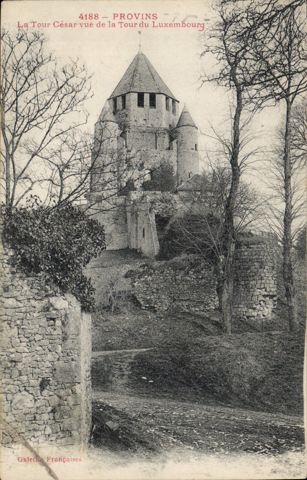Provins — La Tour César vue de la Tour du Luxembourg — Galettes Françaises, n° 4188