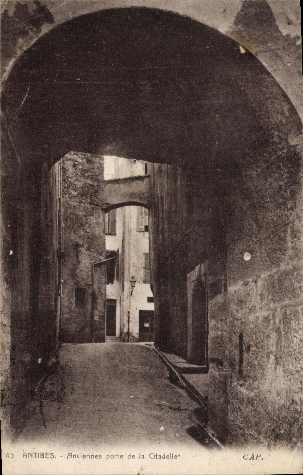 CPA Antibes Anciennes Porte De La Citadelle