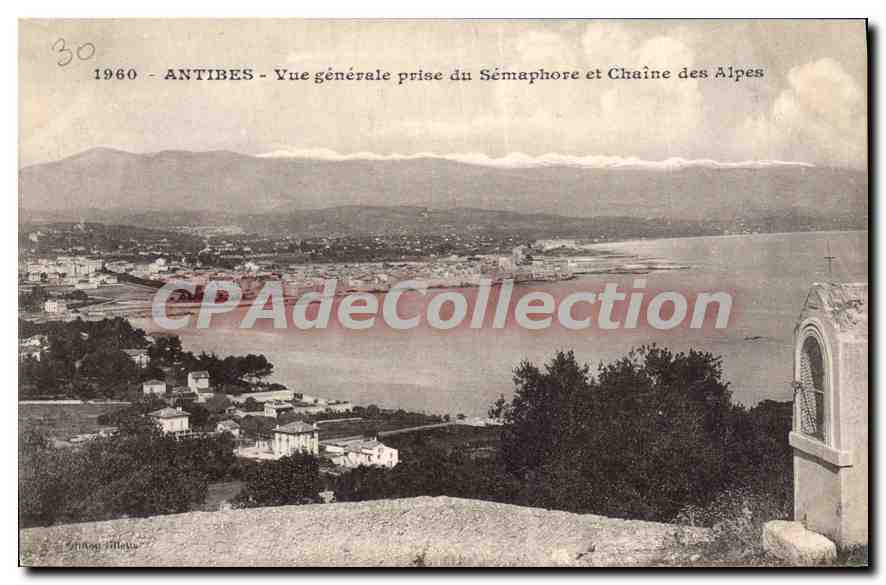 CPA Antibes Vue Generale Prise Du Semaphore Et Chaine Des Alpes