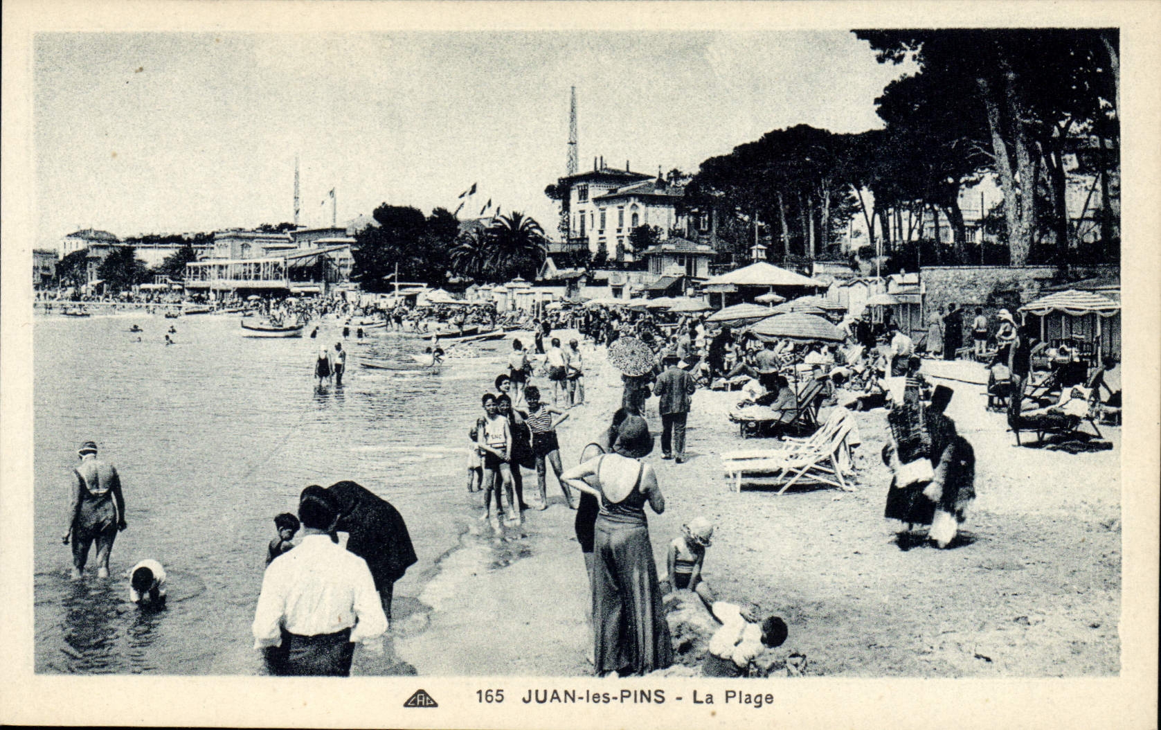 Juan-les-Pins - La Plage — CPAdeCollection, n° 165 - Recto