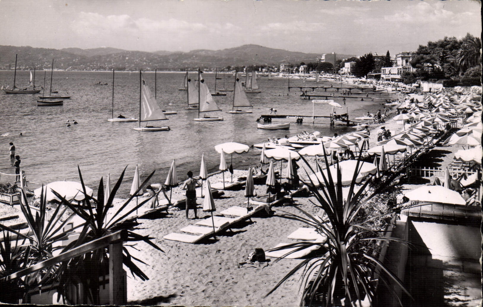 Juan-les-Pins — Les plages — Éditions S.E.P.R. n° 10-35