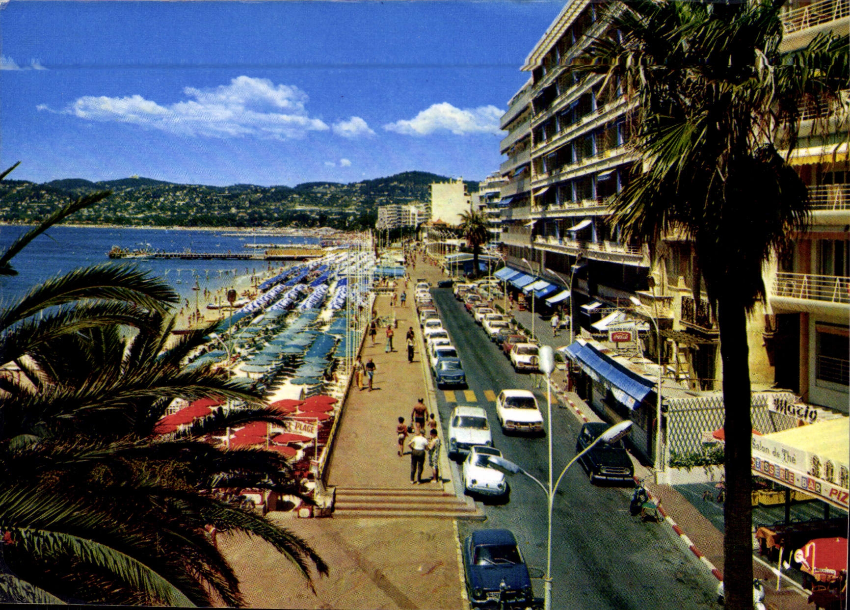 Juan-les-Pins — Playa y paseo — Ediciones Couleurs et Lumière de France