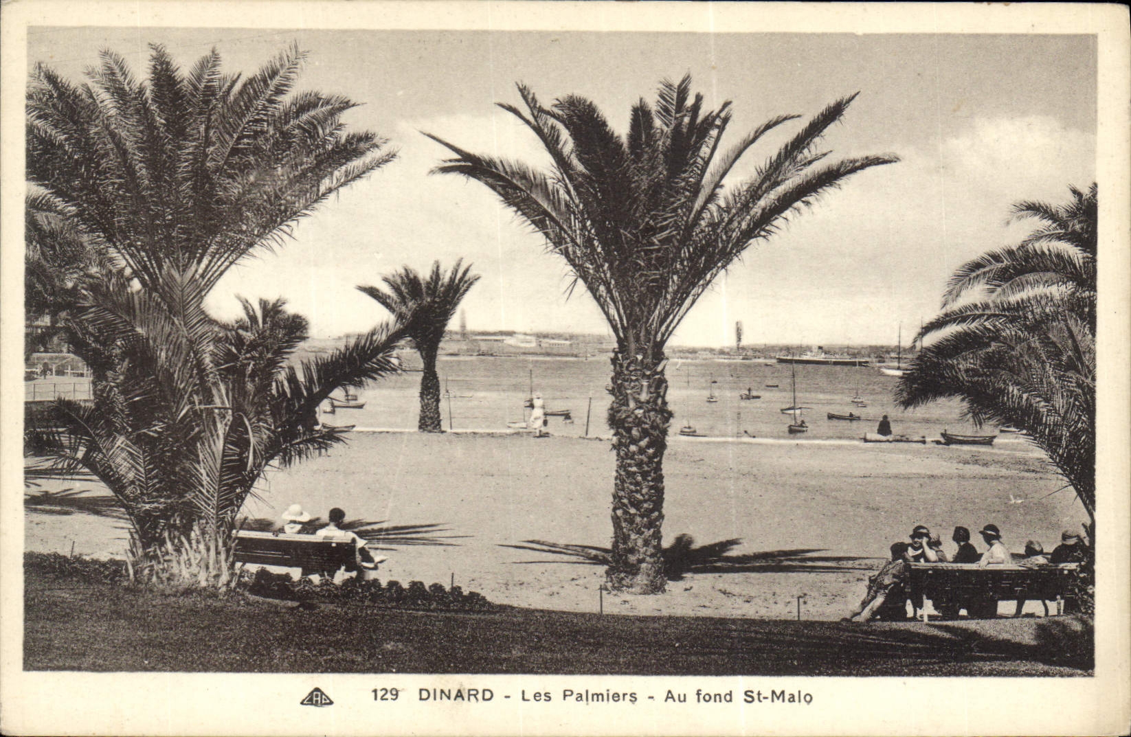 Dinard - Les Palmiers - Au fond St-Malo — Éditeur C° des Arts Photogéniques, Strasbourg, n°129