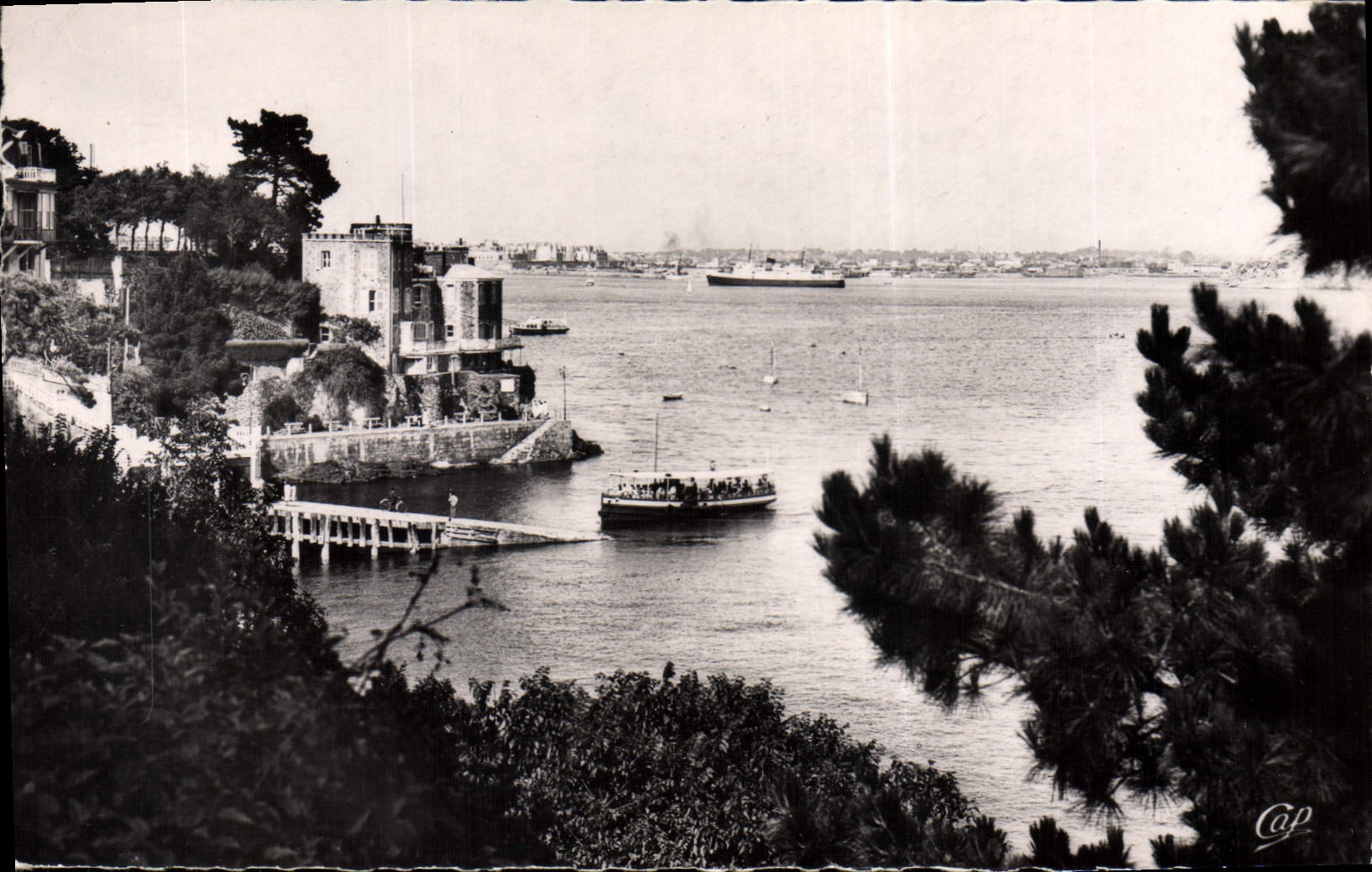 Dinard — Promenade du Clair de Lune vers Saint-Malo — G.A.P. Paris