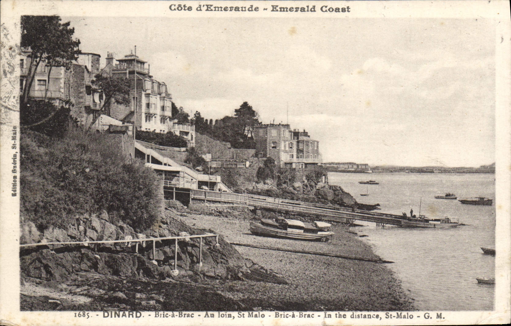Dinard - Bric-à-Brac - Au loin, St-Malo - Édition Gatte, St-Isle
