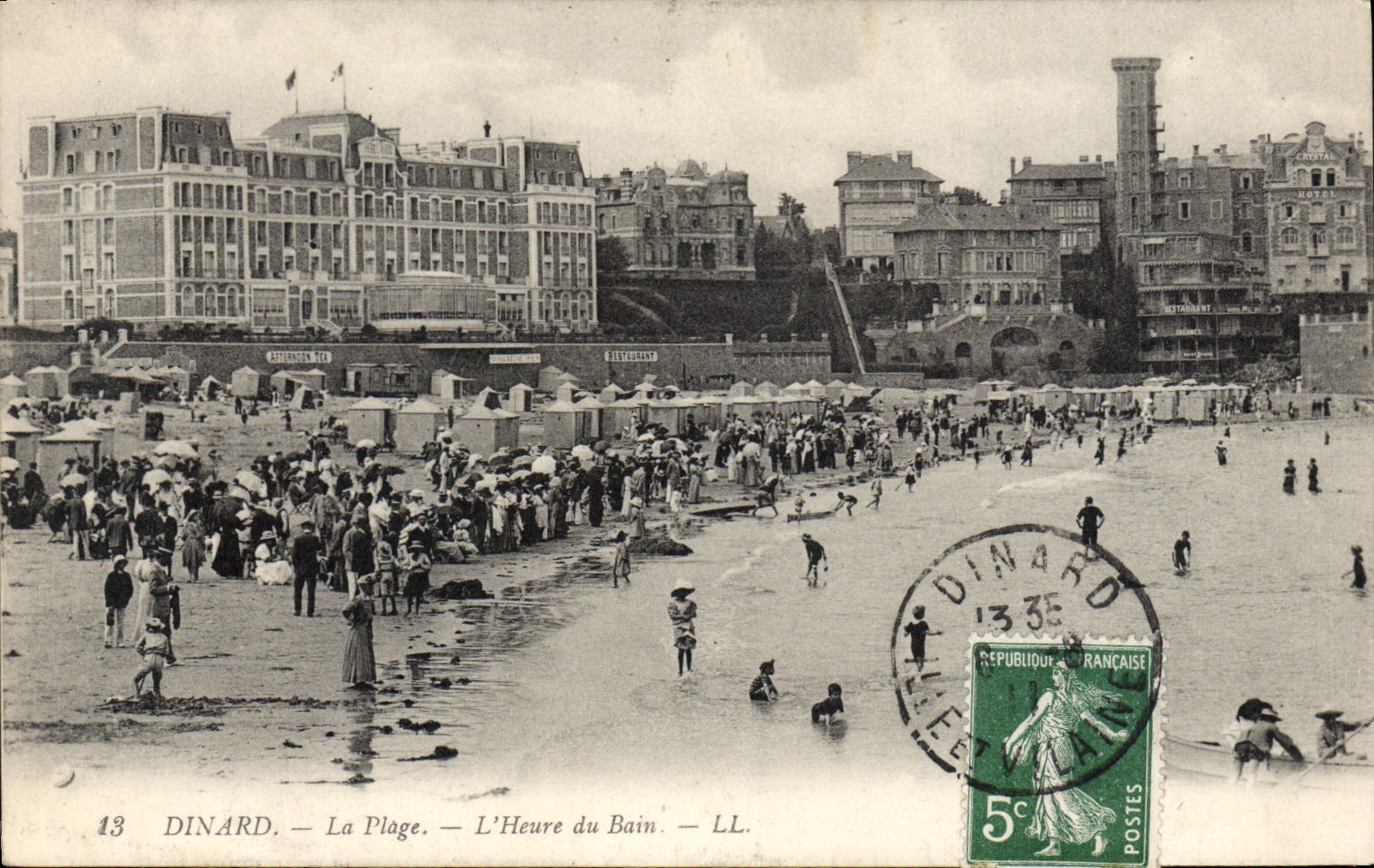 Dinard — La Plage — L'Heure du Bain — LL.