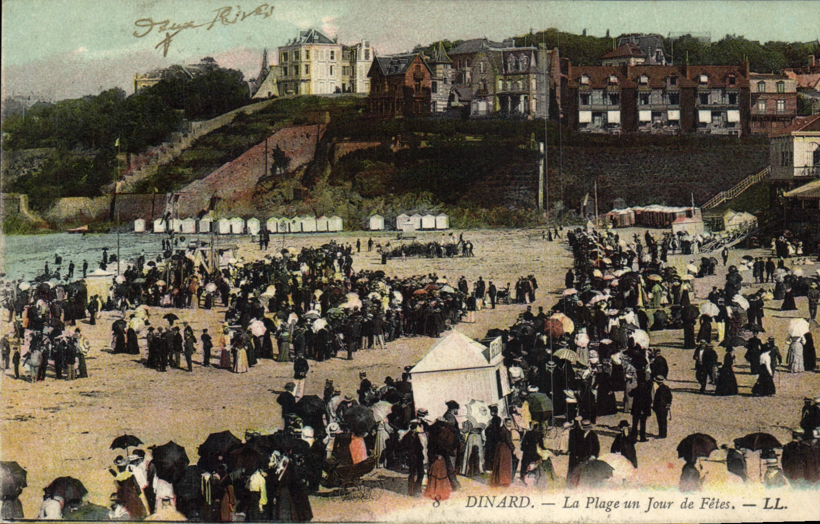 Dinard — La Plage un Jour de Fêtes — LL.