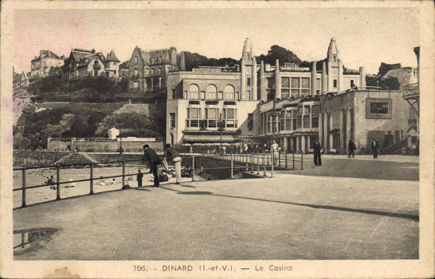 Dinard (Il.-et-V.) — Le Casino — Édition La Cigogne, n° 706