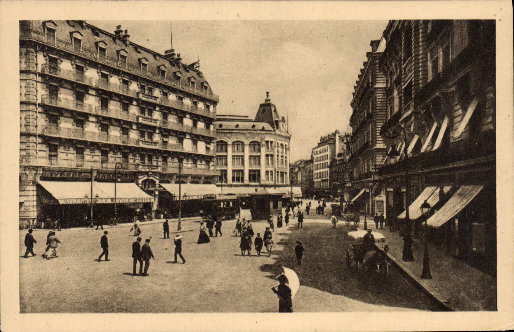Grenoble — Rue Félix-Poulat and the Grand Hôtel Moderne — E. R. n°34