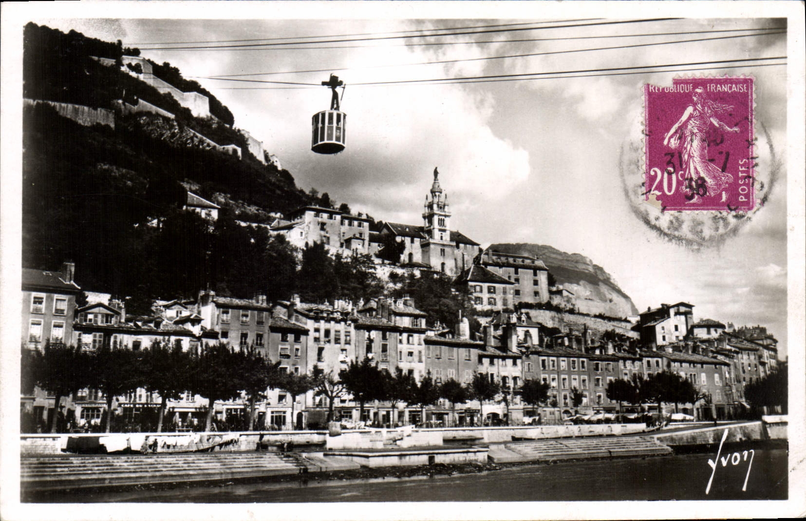 Grenoble (Isère) — Le téléphérique de la Bastille et le couvent de Ste-Marie — Les Éditions d'Art 'YVON'