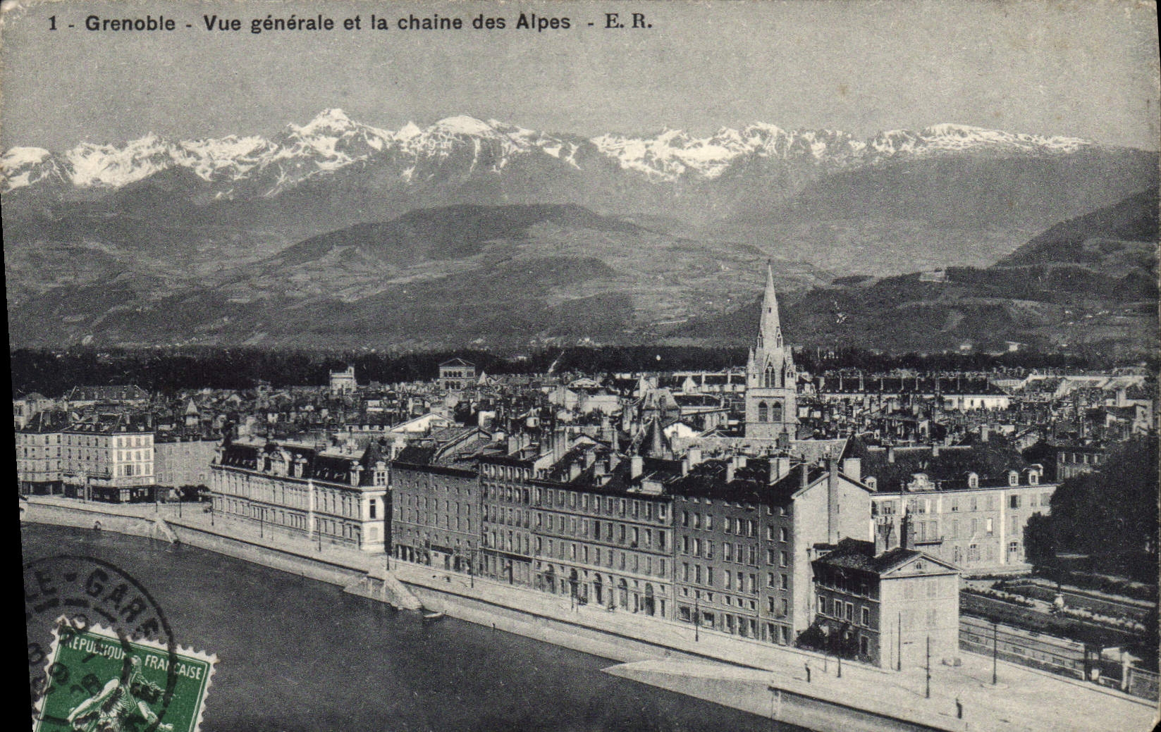 Grenoble - Vue générale et la chaîne des Alpes - E.R.
